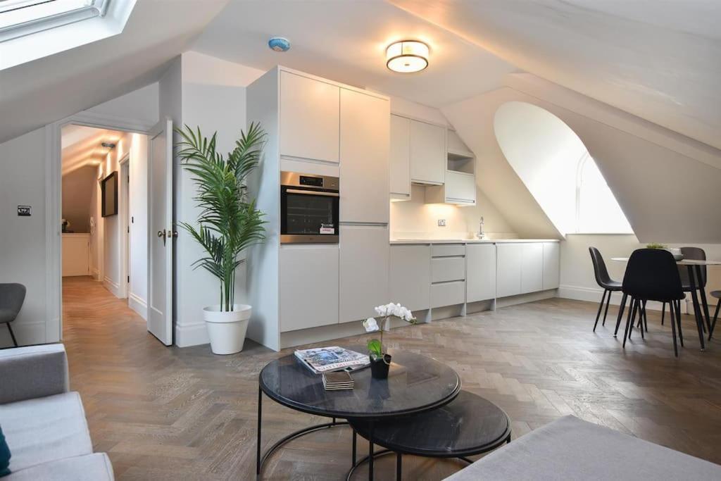 Appartement Vive Sea View Getaway à Hastings Extérieur photo